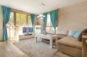 Brand new Central apartment, 10 minutes to Center